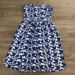 Small Strapless dress. Stays even in summer heat